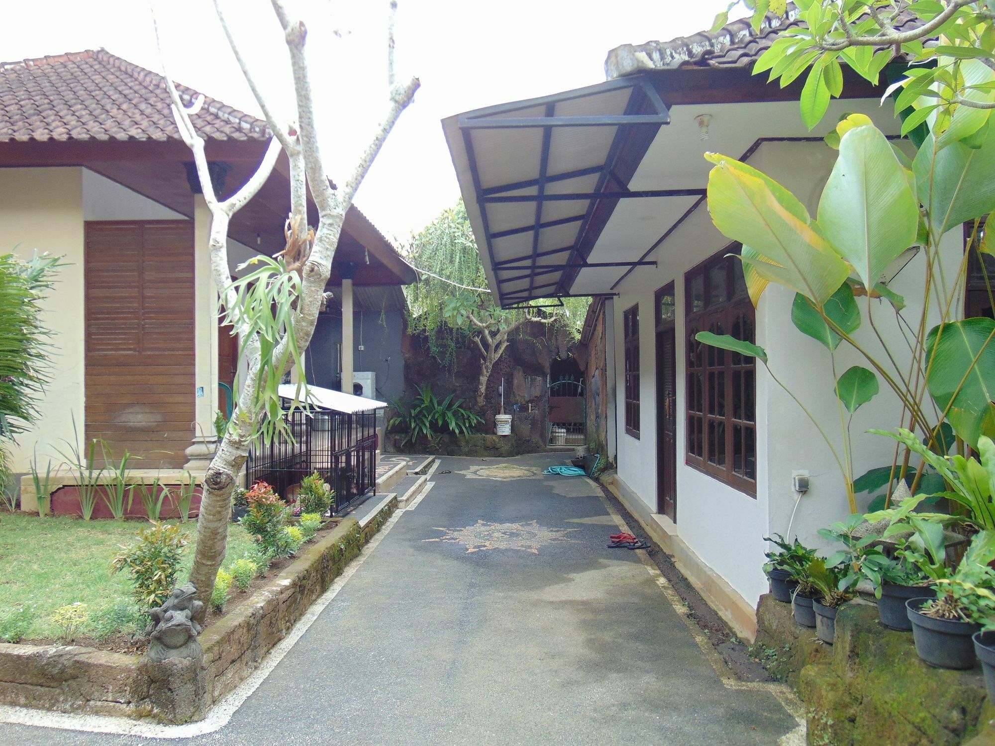 Dipondok Homestay Pecatu Eksteriør bilde